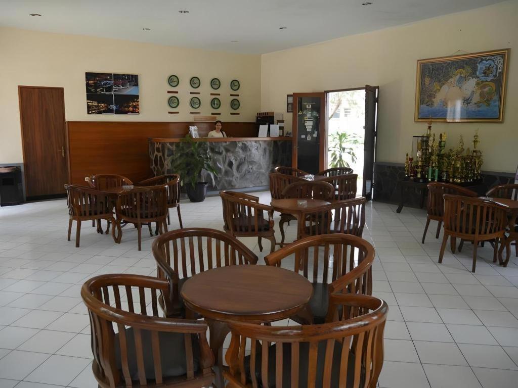 Augusta Sukabumi Hotel Экстерьер фото