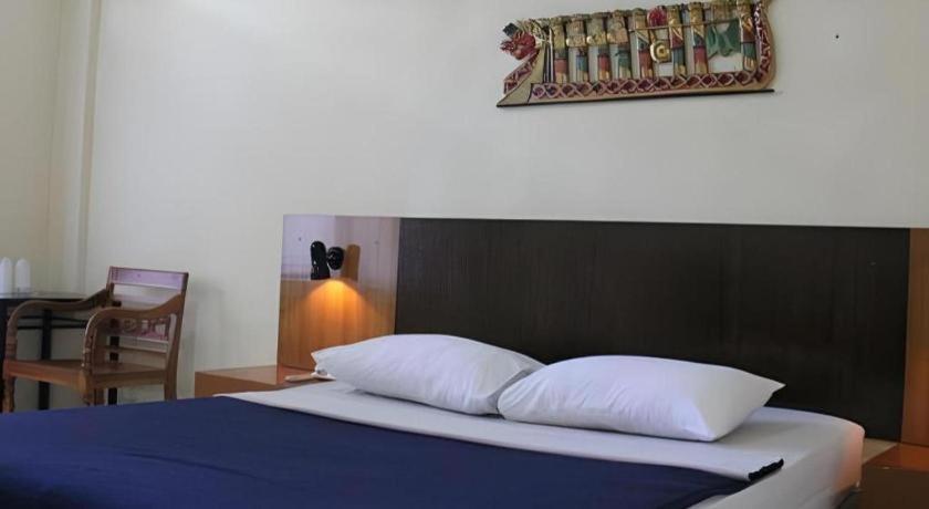 Augusta Sukabumi Hotel Экстерьер фото