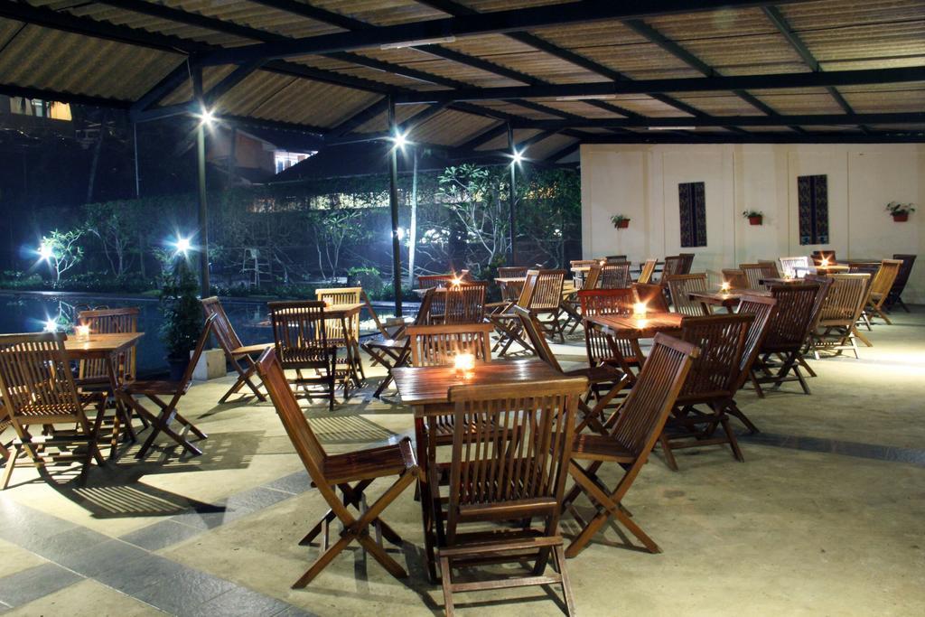 Augusta Sukabumi Hotel Экстерьер фото