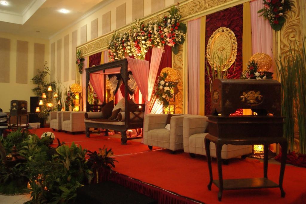 Augusta Sukabumi Hotel Экстерьер фото